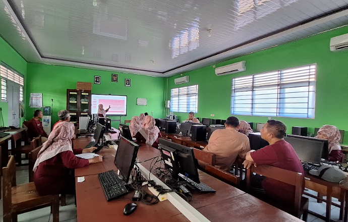 Persiapan Masa Depan Siswa, SMP Negeri 3 Imogiri Gelar Rapat Pleno Kelulusan Kelas IX Tahun Ajaran 2025/2026